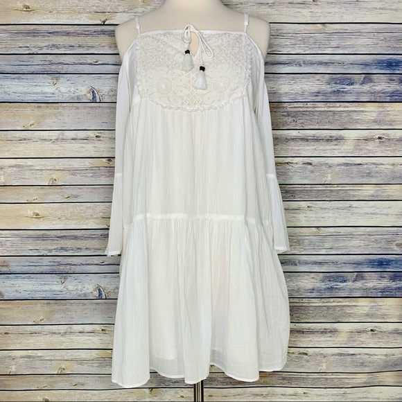 NWT American Eagle Cold Shoulder Shift Dress, Size Med - Picture 5 of 16